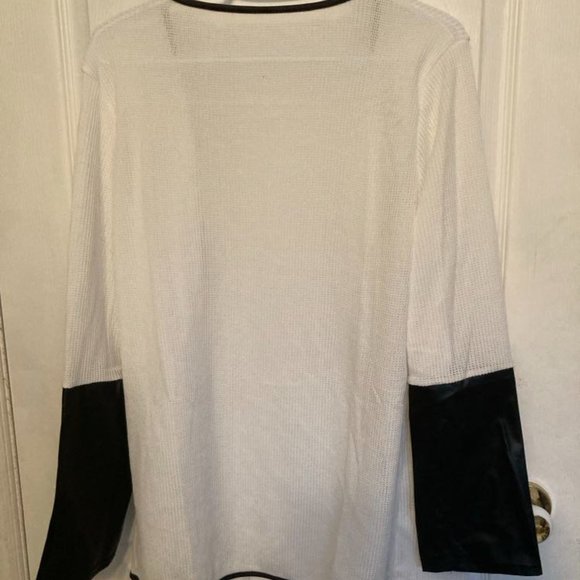 Women's Leather Long Sleeve Knitted Cardigan - Picture 4 of 4